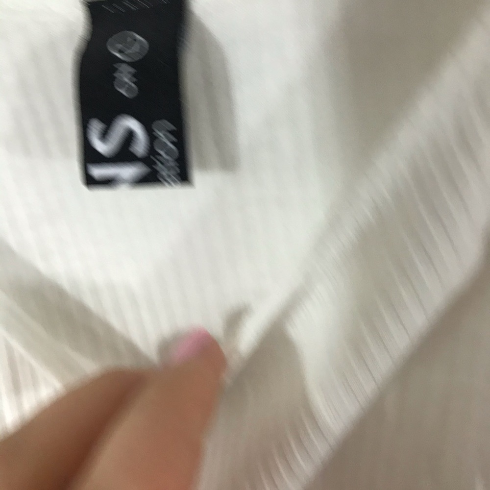 White Ribbed Crop top - Picture 6 of 7